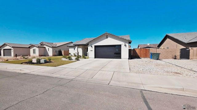 3424 W 37 Pl, Yuma, AZ 85364