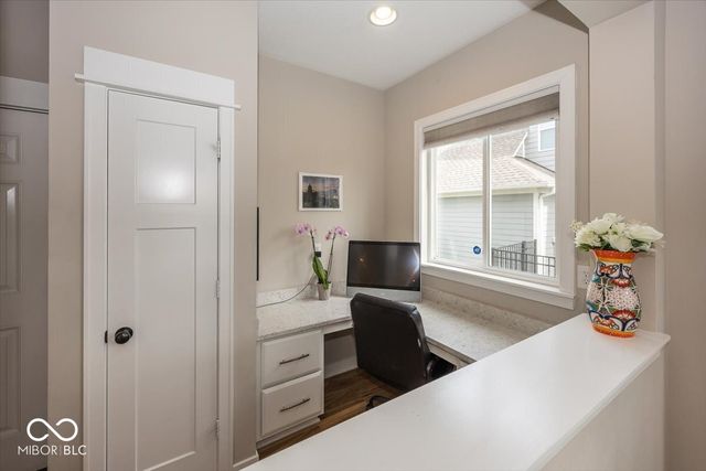 16379 Newberry Way, Fishers, IN 46040