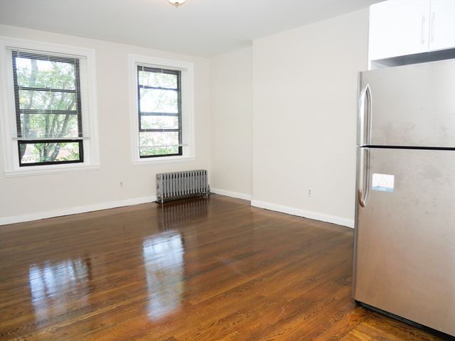 45 Carlton 7, Brookline, MA 02446