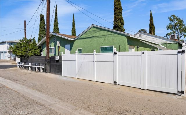 6153 Clybourn Avenue, North Hollywood, CA 91606