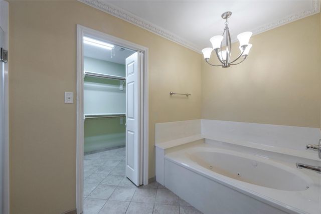 14510 Foxford Way, Houston, TX 77015