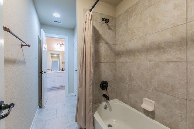 7642 Westmoreland Drive, Sugar Land, TX 77479