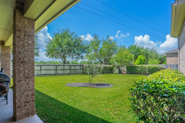 7642 Westmoreland Drive, Sugar Land, TX 77479