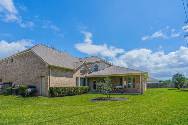 7642 Westmoreland Drive, Sugar Land, TX 77479