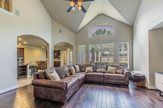 7642 Westmoreland Drive, Sugar Land, TX 77479