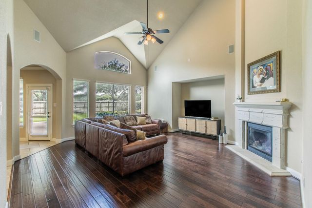 7642 Westmoreland Drive, Sugar Land, TX 77479