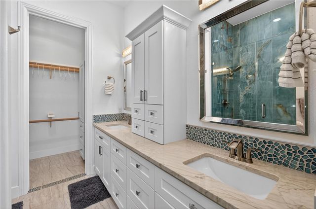 15510 SPYGLASS Dr, Corpus Christi, TX 78418