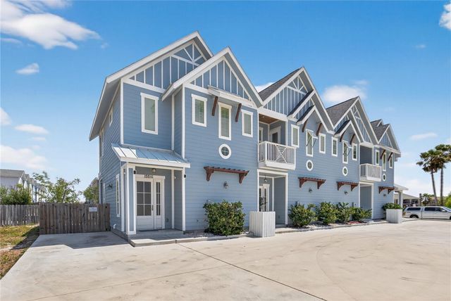 15510 SPYGLASS Dr, Corpus Christi, TX 78418