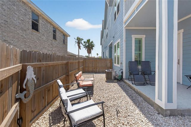 15510 SPYGLASS Dr, Corpus Christi, TX 78418