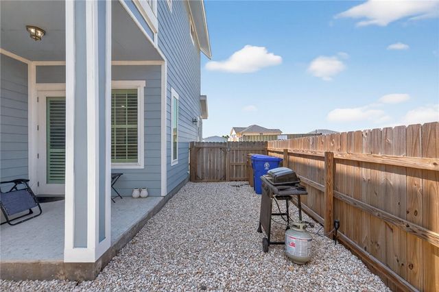 15510 SPYGLASS Dr, Corpus Christi, TX 78418