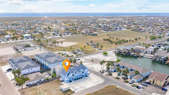 15510 SPYGLASS Dr, Corpus Christi, TX 78418