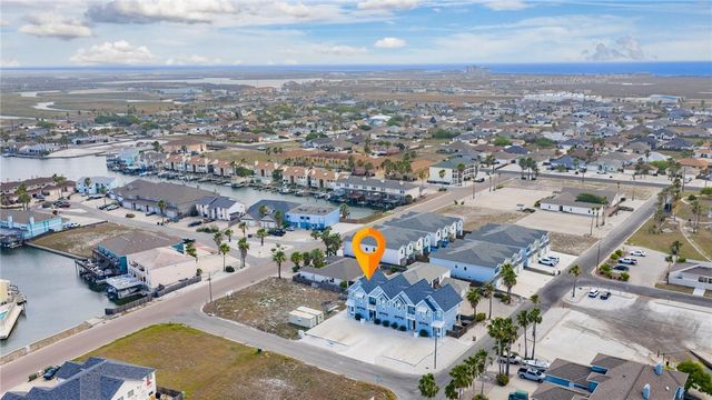 15510 SPYGLASS Dr, Corpus Christi, TX 78418