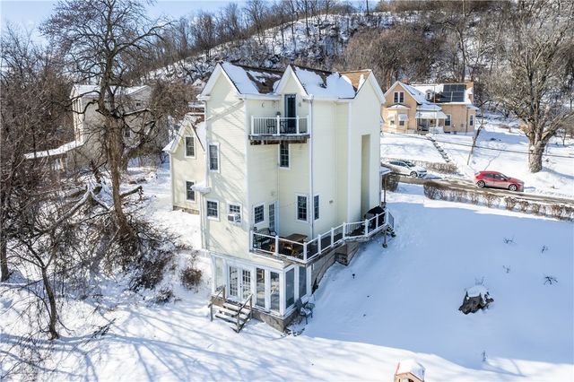 2433 Glen Mawr St, Sheraden, PA 15204