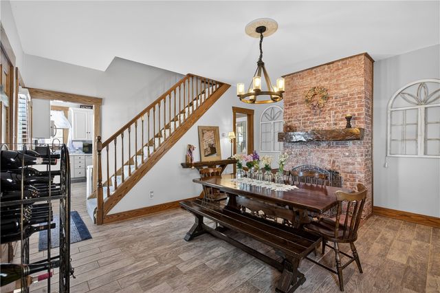 2433 Glen Mawr St, Sheraden, PA 15204