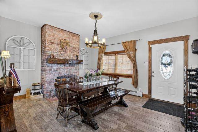 2433 Glen Mawr St, Sheraden, PA 15204