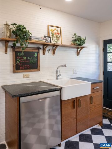 349 NW 10TH ST, Charlottesville, VA 22903