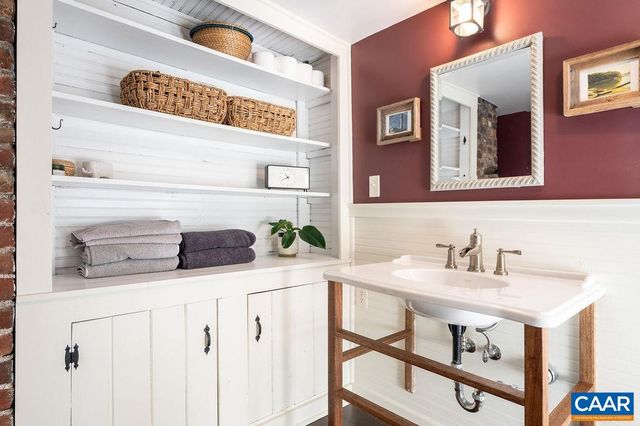 349 NW 10TH ST, Charlottesville, VA 22903