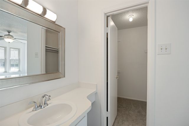 5300 Keller Springs 1086, Dallas, TX 75248