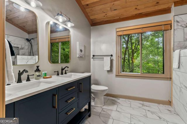 398 Mountain Tops Circle, Blue Ridge, GA 30513