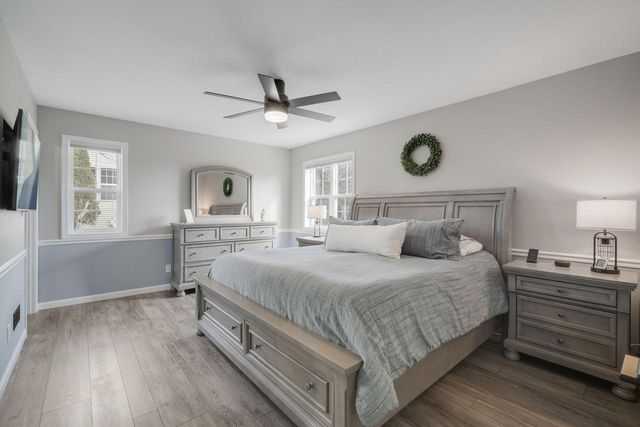 1243 Firethorn DRIVE, West Bend, WI 53090