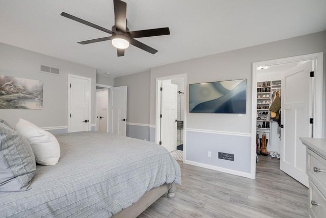 1243 Firethorn DRIVE, West Bend, WI 53090