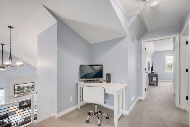 1243 Firethorn DRIVE, West Bend, WI 53090