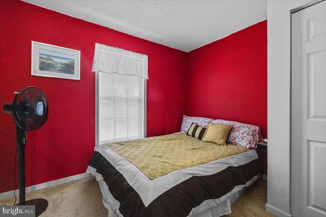 115 INDIAN HILLS RD, Locust Grove, VA 22508