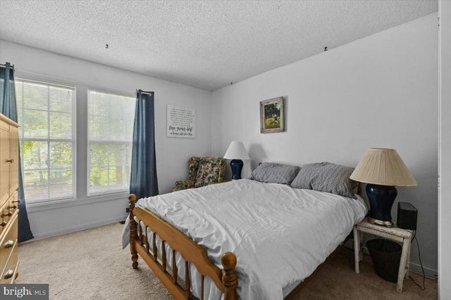 115 INDIAN HILLS RD, Locust Grove, VA 22508