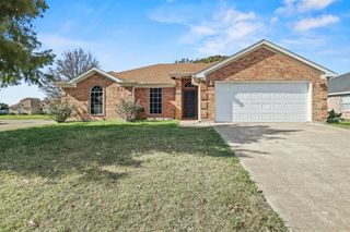 401 Barbara Jean Lane, Burleson, TX 76028