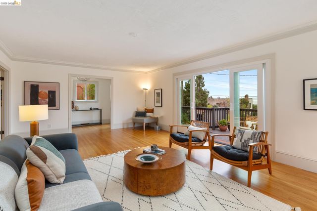 589 San Luis Rd., Berkeley, CA 94707