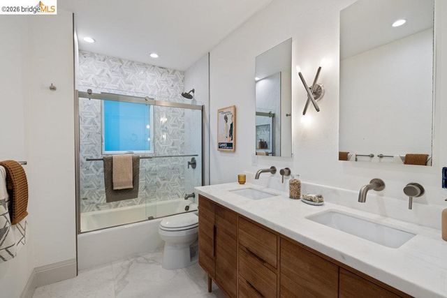 589 San Luis Rd., Berkeley, CA 94707