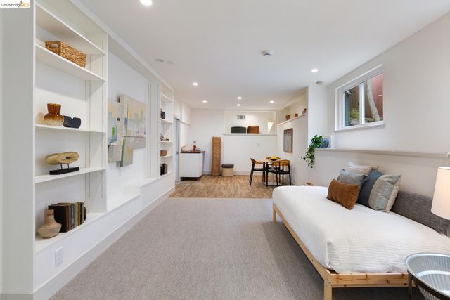 589 San Luis Rd., Berkeley, CA 94707