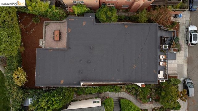 589 San Luis Rd., Berkeley, CA 94707