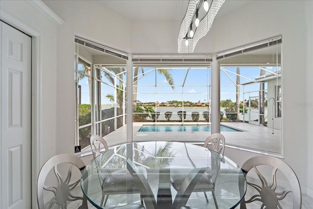 6585 WATERS EDGE WAY, Lakewood Ranch, FL 34202