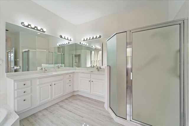 6585 WATERS EDGE WAY, Lakewood Ranch, FL 34202