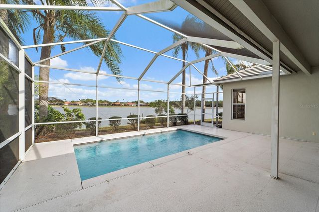 6585 WATERS EDGE WAY, Lakewood Ranch, FL 34202