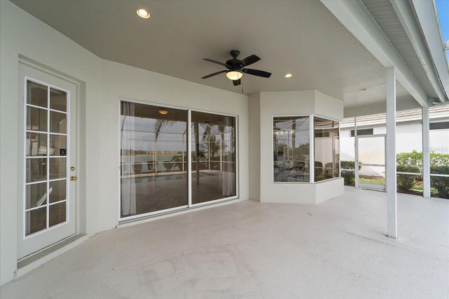 6585 WATERS EDGE WAY, Lakewood Ranch, FL 34202