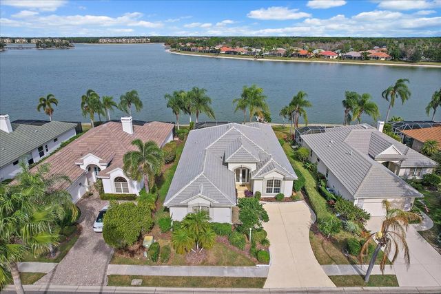 6585 WATERS EDGE WAY, Lakewood Ranch, FL 34202