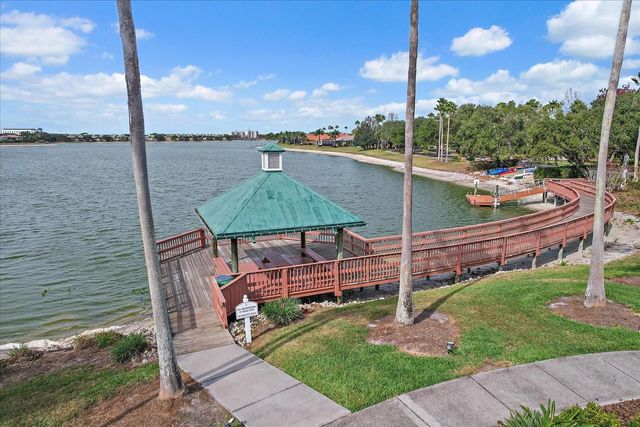 6585 WATERS EDGE WAY, Lakewood Ranch, FL 34202