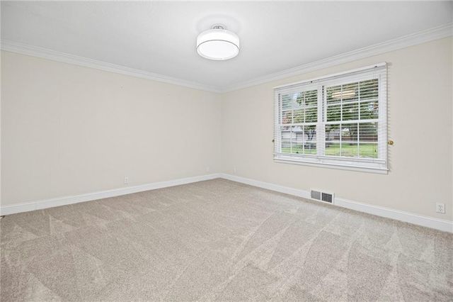 909 W 96th Terrace, Kansas City, MO 64114