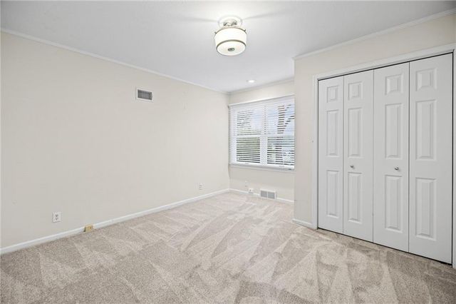 909 W 96th Terrace, Kansas City, MO 64114