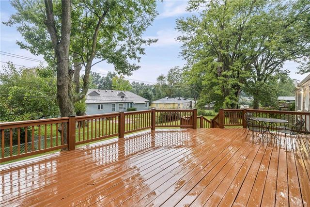 909 W 96th Terrace, Kansas City, MO 64114