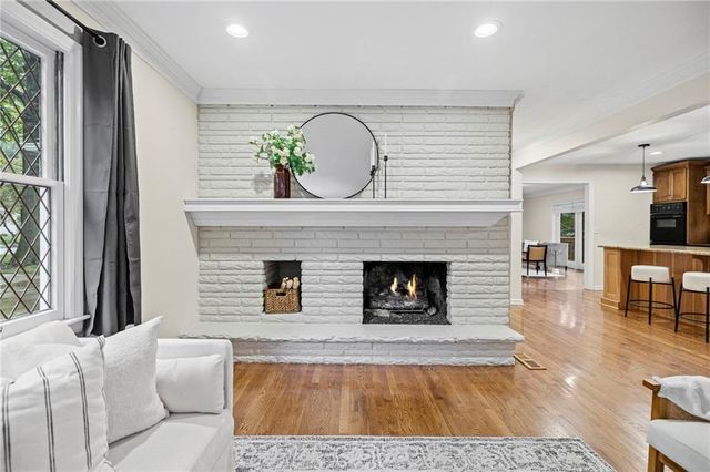 909 W 96th Terrace, Kansas City, MO 64114