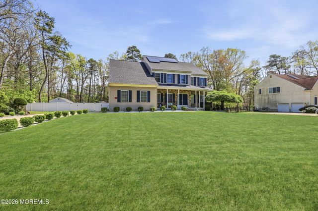 4 Ambassador Court, Jackson, NJ 08527