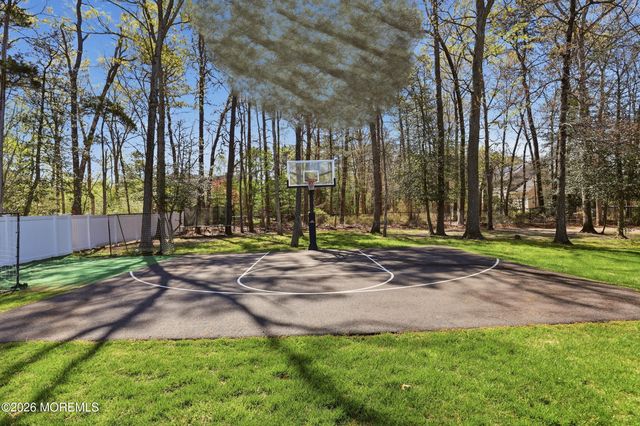 4 Ambassador Court, Jackson, NJ 08527