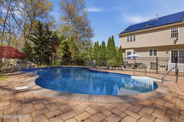 4 Ambassador Court, Jackson, NJ 08527