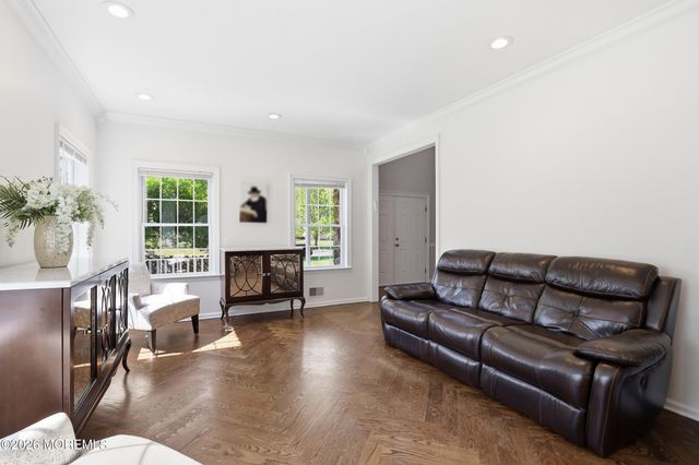 4 Ambassador Court, Jackson, NJ 08527