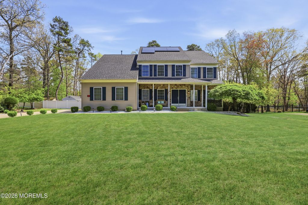4 Ambassador Court, Jackson, NJ 08527
