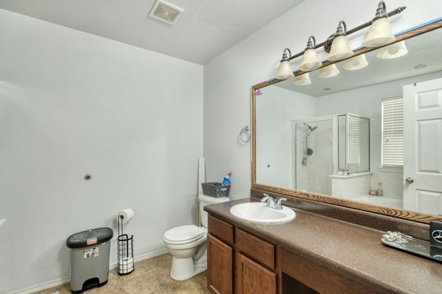 211 Vallecito DR, Georgetown, TX 78626