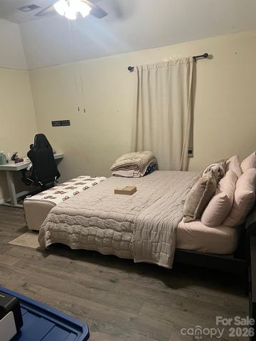 722 Live Oak Street, Shelby, NC 28150